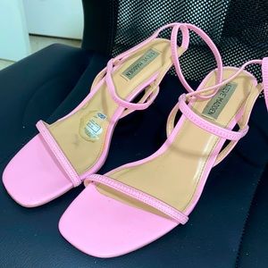 Beautiful short pink Steve Madden heels
